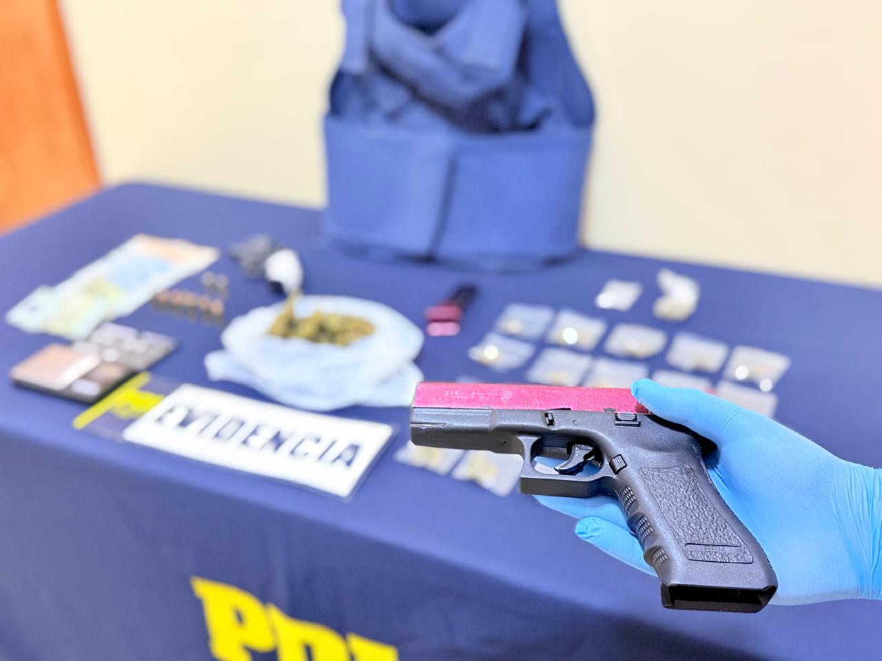 Arrestan a sujeto por traficar droga a estudiantes en La Ligua