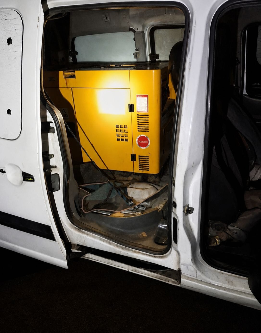 Detienen a tres personas tras robo en la posta de Pichicuy