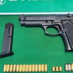 Incautan droga, arma y detienen a dos sujetos en Cabildo