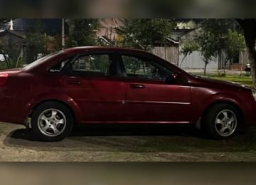 Roban auto estacionado afuera de casa en Quillota