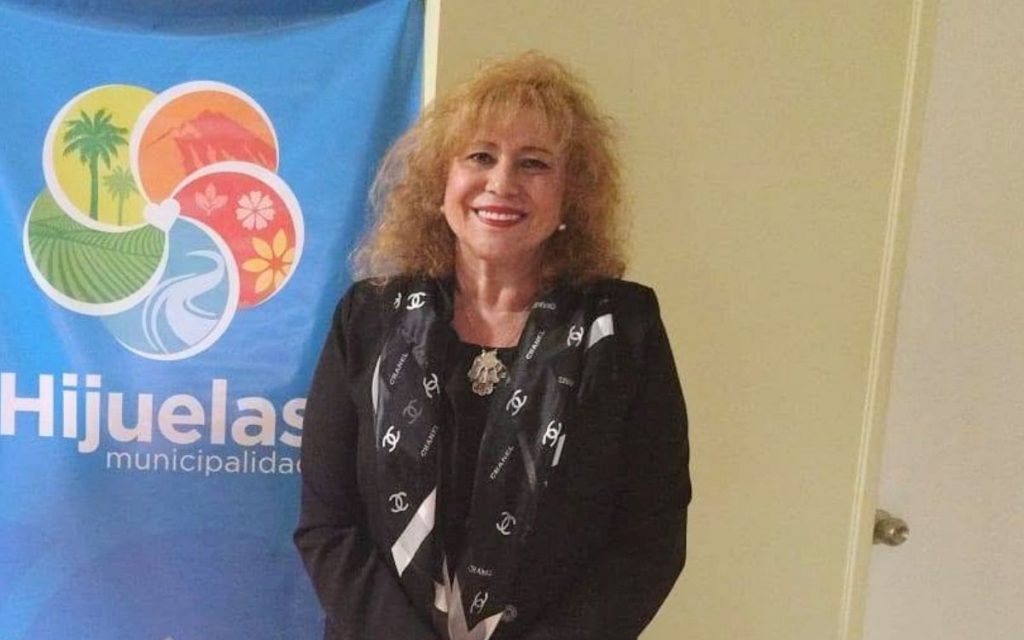 Alcaldesa de Hijuelas por cuestionamientos a su empresa: "Aquí no hay delito ni nada"