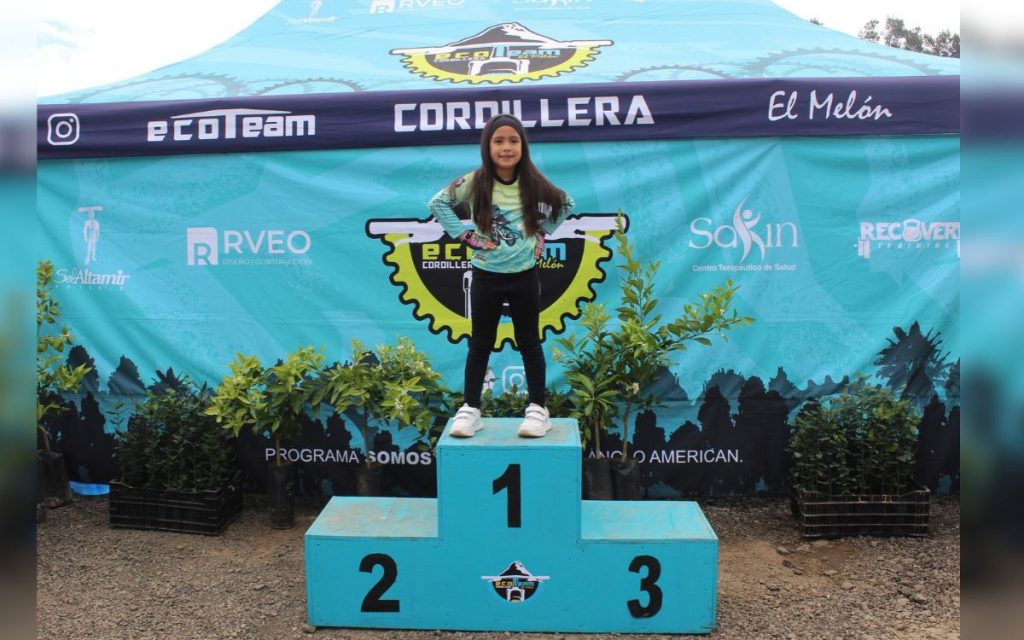 Calerana de 6 años sumó nueva medalla tras ganar carrera de ciclismo