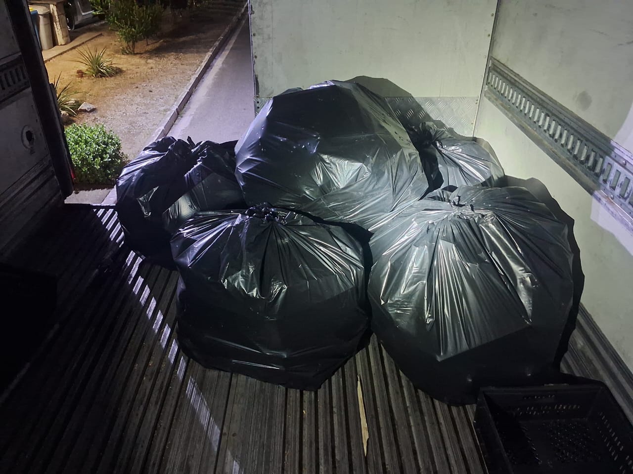 Camión llevaba 710 cartones de cigarrillos de contrabando en Longotoma