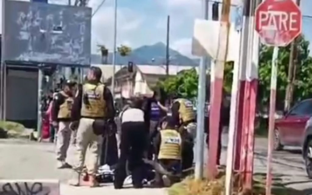 Detienen a escolar que apuñaló a otra estudiante en La Calera