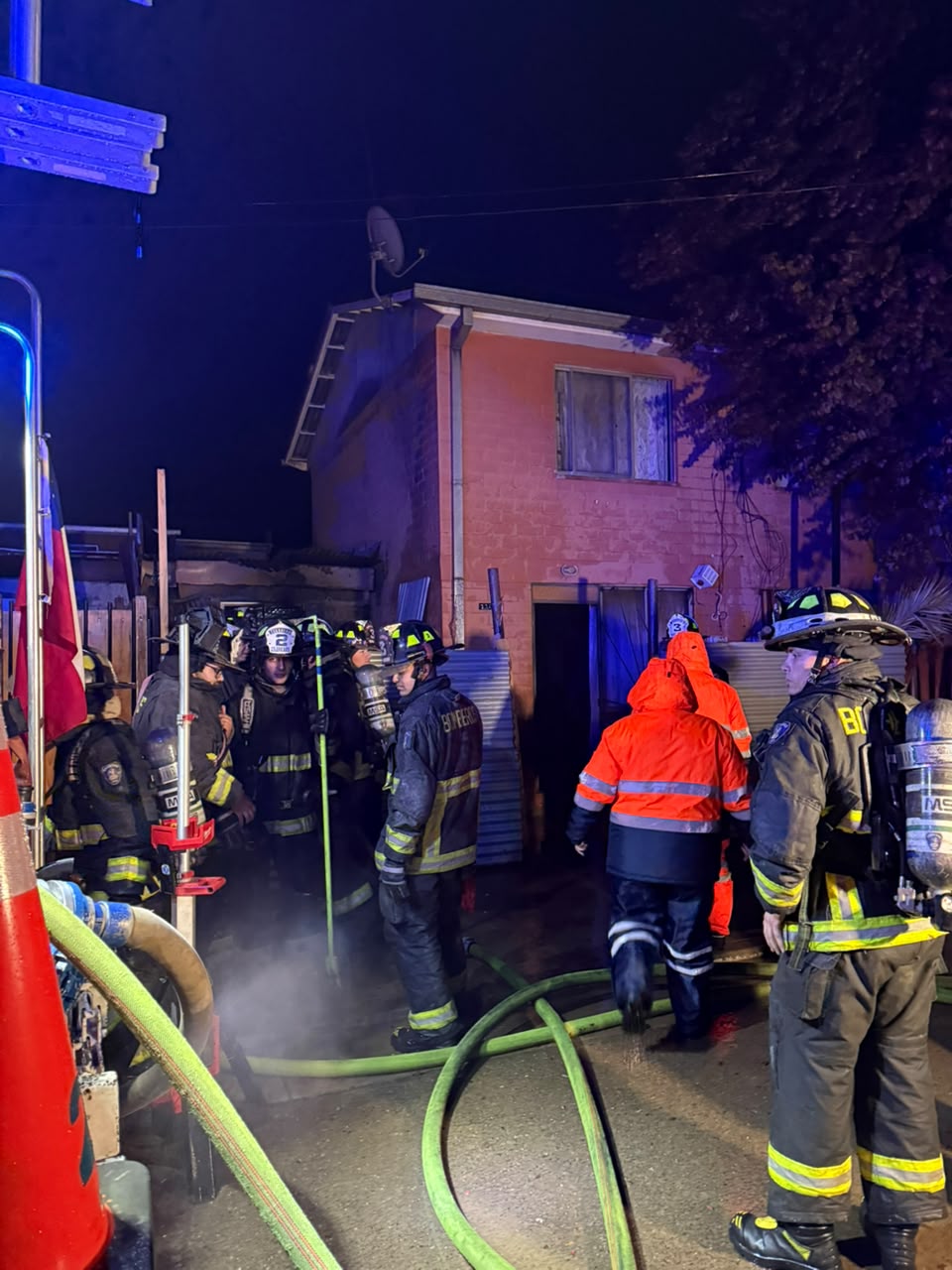 Incendio en Quillota dejó inhabitable una vivienda